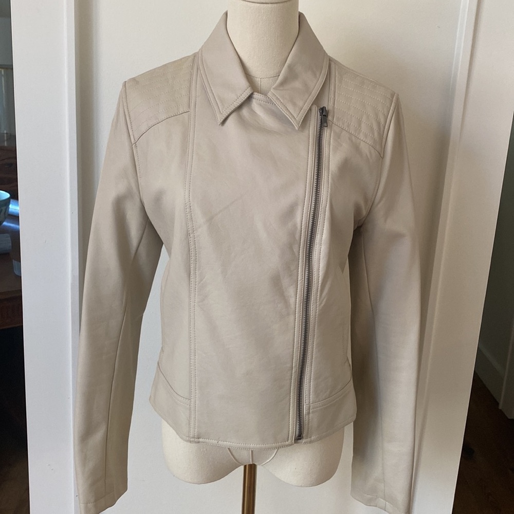 Cupcakes and cashmere stone jacket